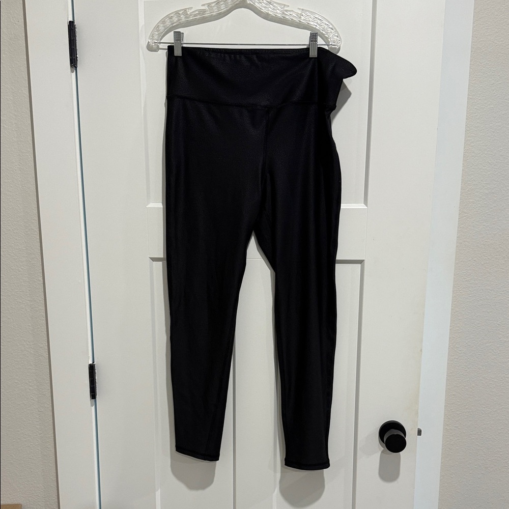 Pink Lily Sleek Black Leggings